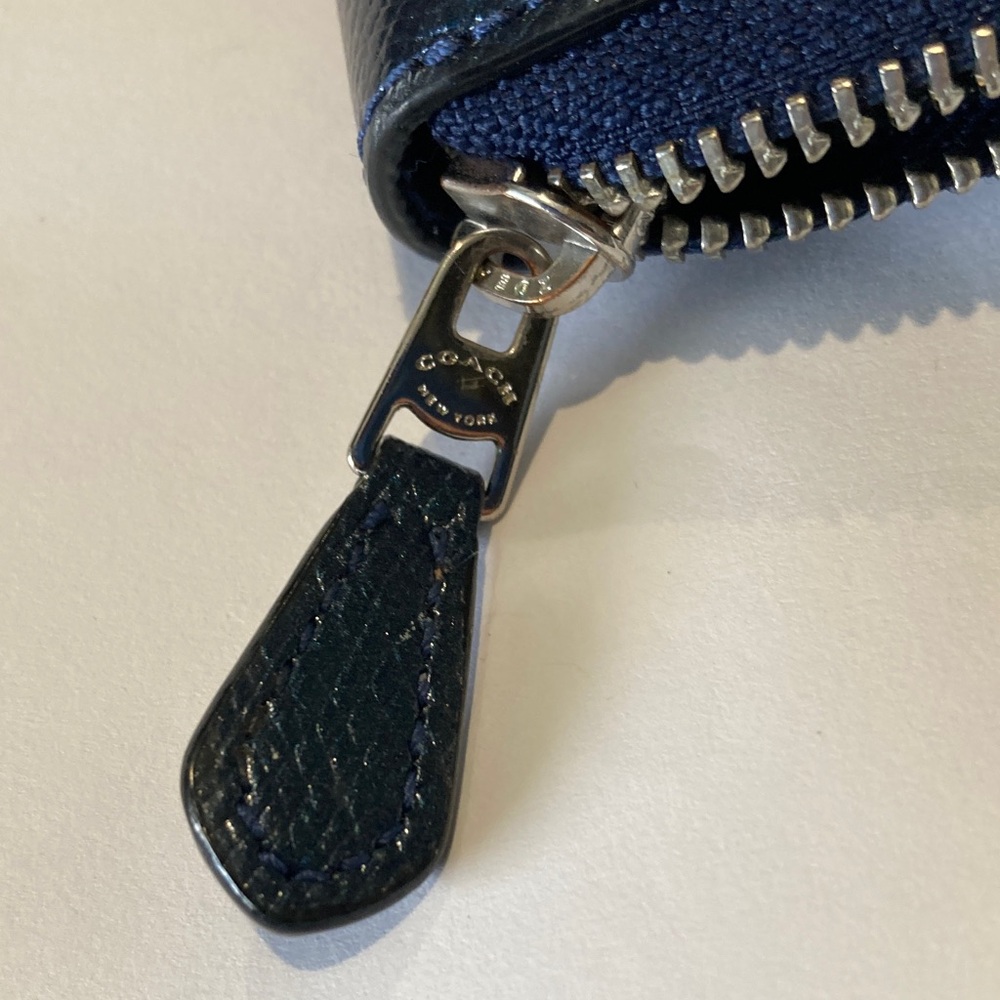 Coach Midnight Blue Leather Wallet Excellent Condition, Genuine Leather - Picture 3 of 11